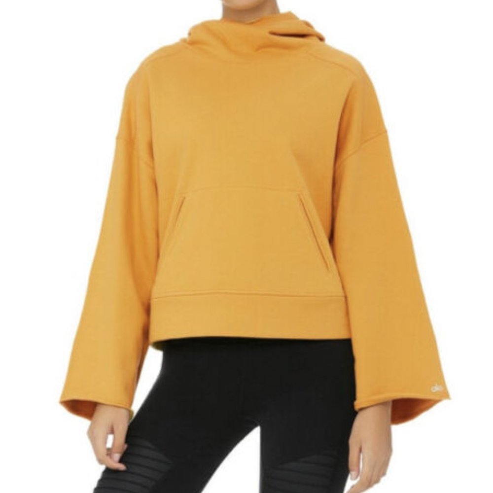 Alo low key hoodie Size: Med Color: Tuscan Sun